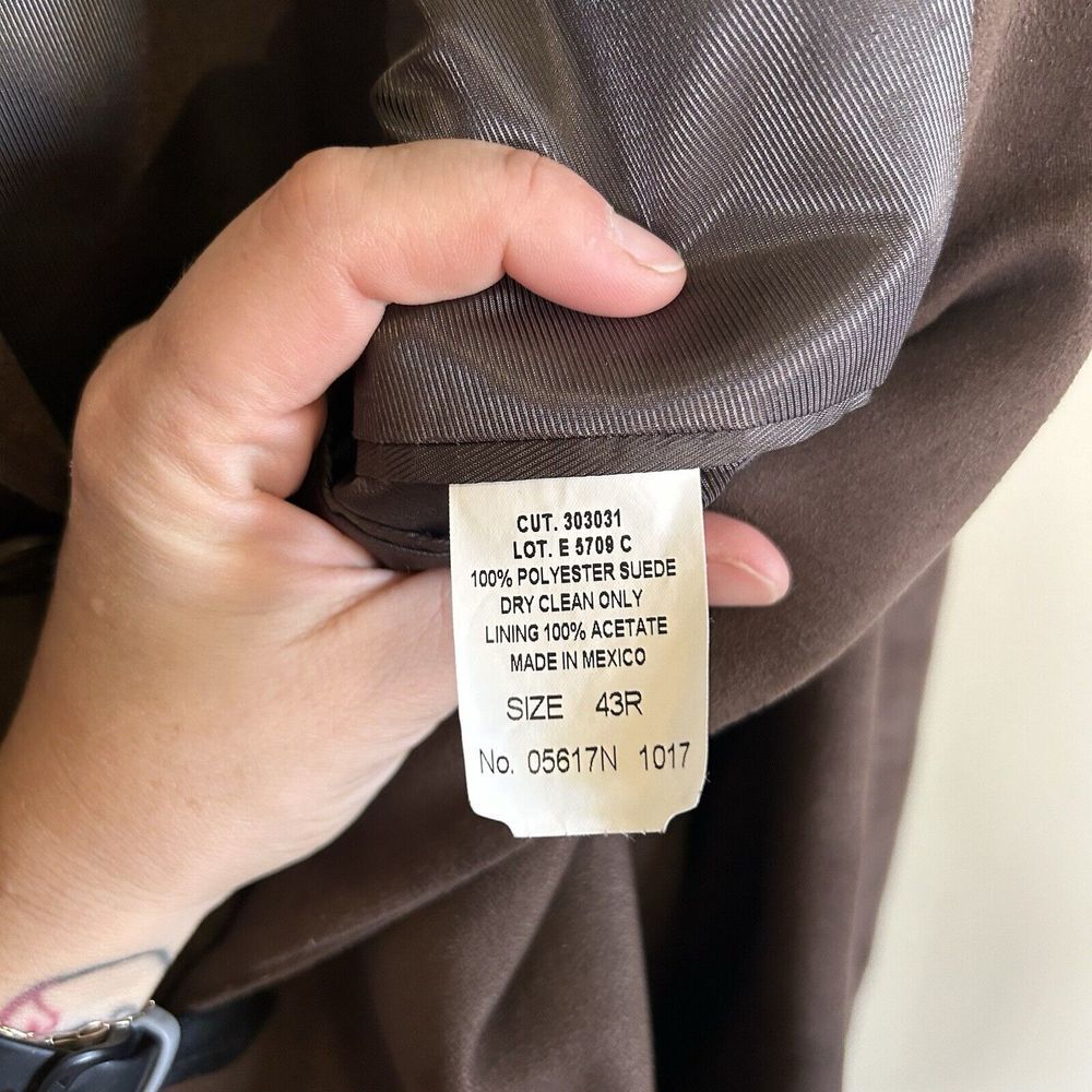 Gianfranco Ruffini Three Button Solid Brown Suede… - image 3